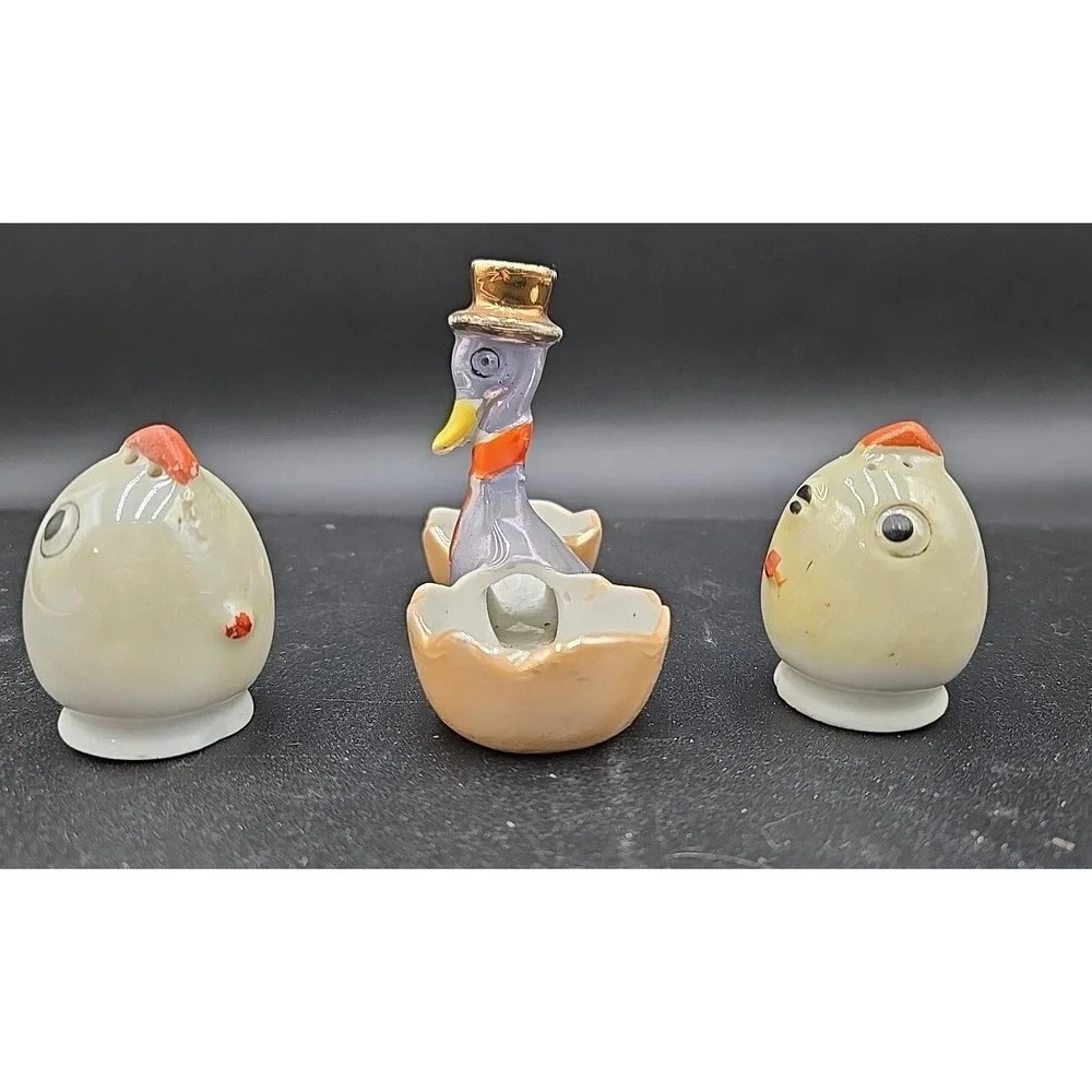 Lusterware‎ Chicks Salt Pepper Shakers Egg Cup Nest Vtg Duck Bird Ceramic Kitch